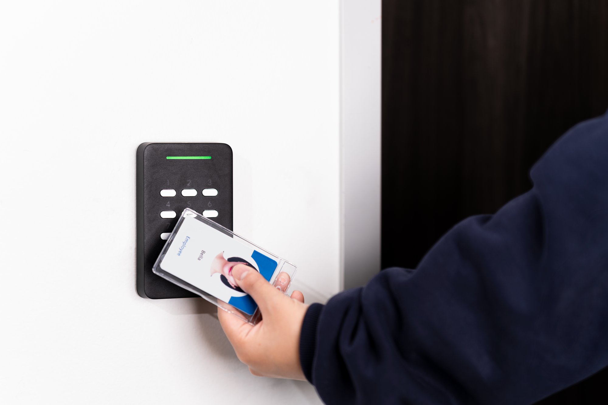 scanning badge to secure business scanning badge to secure business