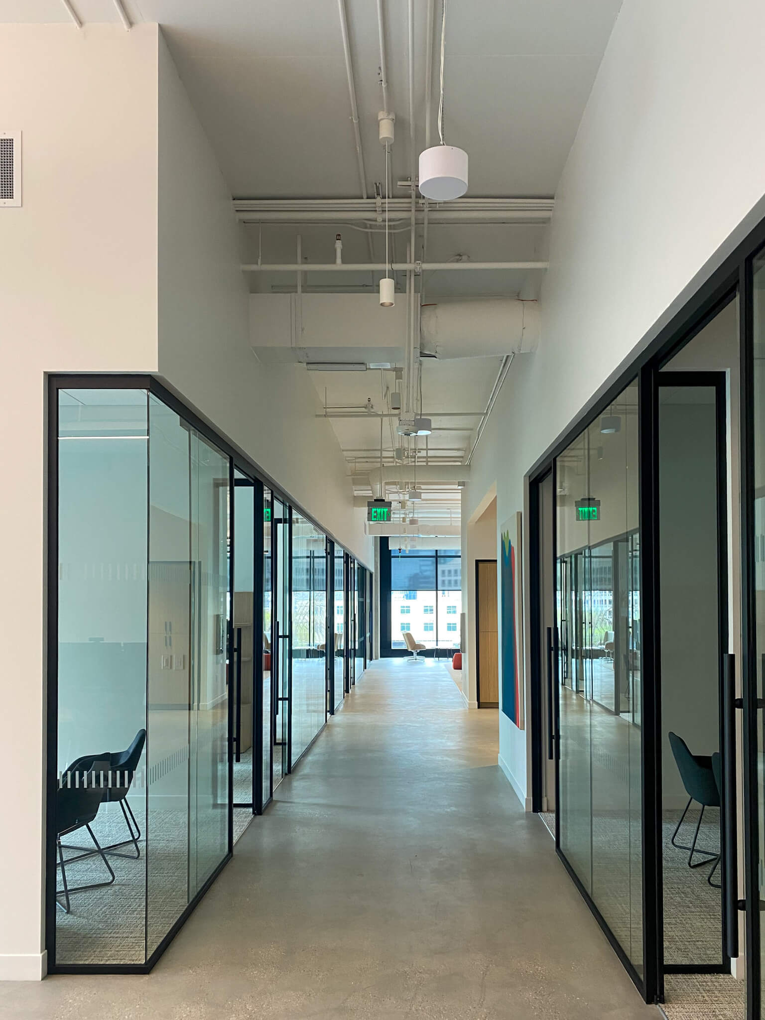 MPS-Acoustics-Sound-Masking-in-Office-Hallway