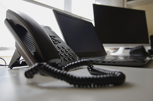 deskphonemain
